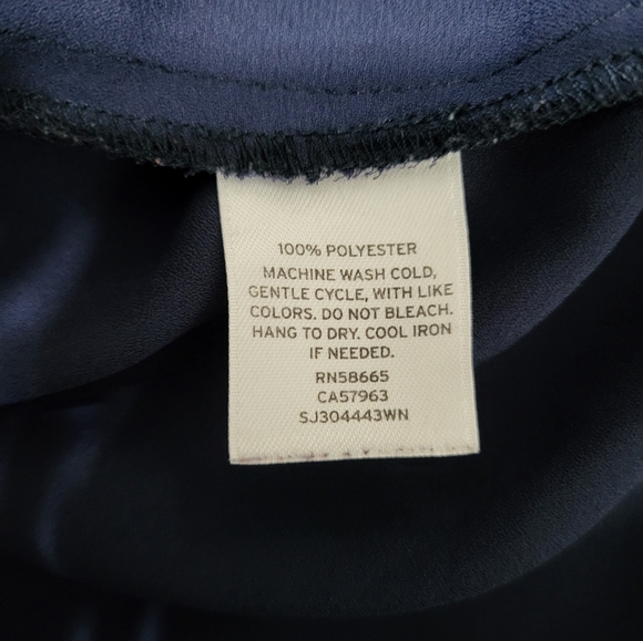 Sejour Chiffon Sleeveless Blouse - Picture 9 of 9